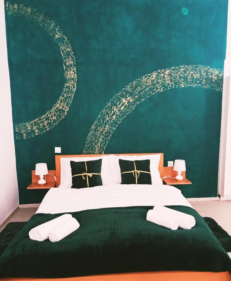 Old Center Apartment